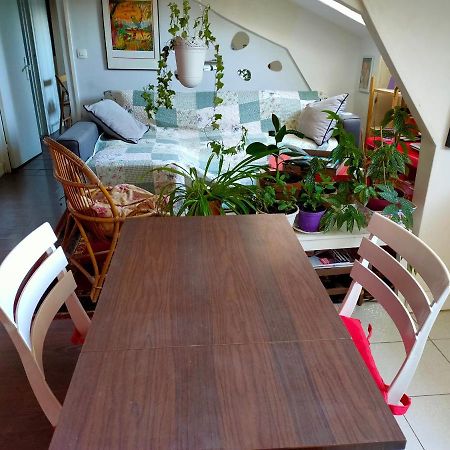 Charmant 2 Pieces Clichy Levallois Exterior foto